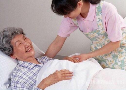 個(gè)人找住家保姆長(cháng)期照顧兩位老人