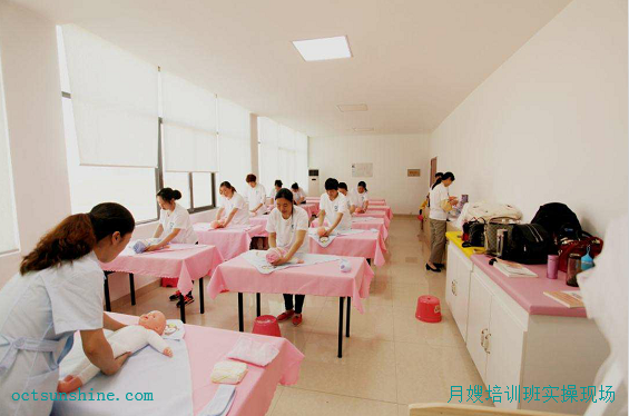 高級月嫂是怎么培訓出來(lái)的？正規月嫂培訓機構怎么選？