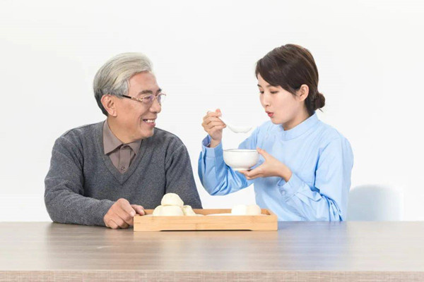 如何聘請到一個(gè)安全的保姆？