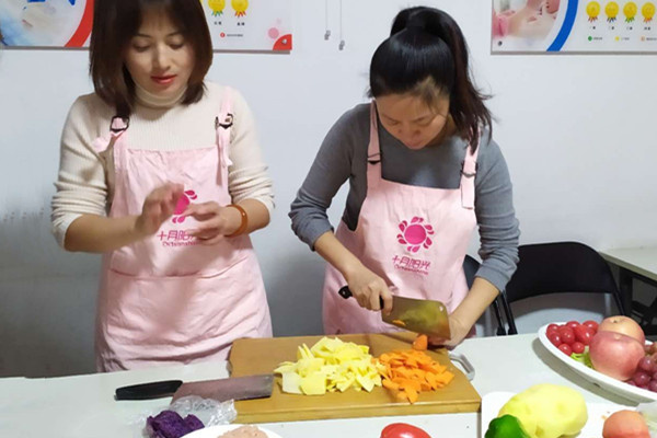 孩子7個(gè)月?lián)Q了5個(gè)阿姨，找好保姆咋這么難？大家找保姆都去哪里，誰(shuí)能推薦一家靠譜的家政服務(wù)平臺？