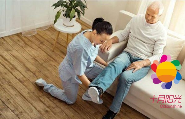 活躍于北京、深圳和廣州的保姆伴（陪床保姆）到底是什么？