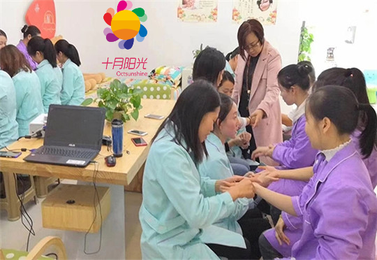 做小兒推拿師工資高不高？